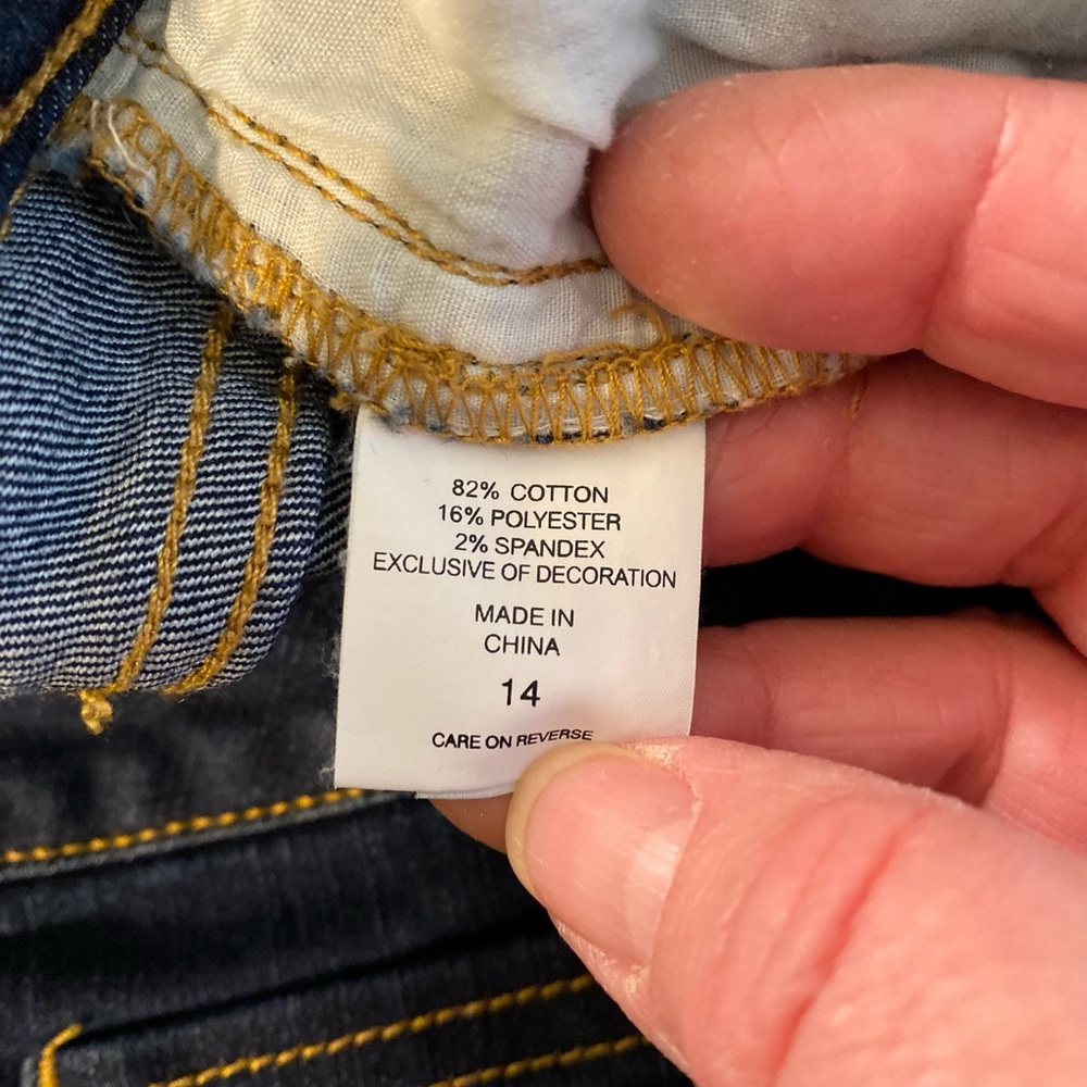 NWOT NY & Co. - Curvy & skinny crop (sits at lower waist crop jeans, Size: 14 - Picture 8 of 8
